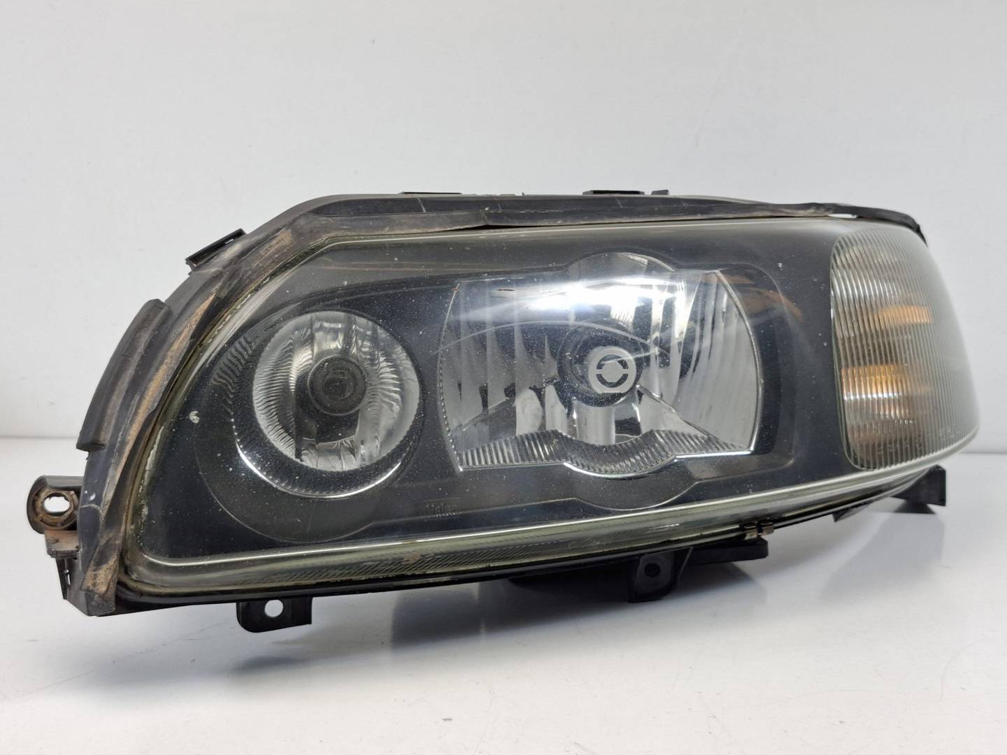 FARO IZQUIERDO - 30655905 - VOLVO - V70 FAMILIAR