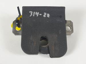 CERRADURA MALETERO / PORTON 6Q6827505B VOLKSWAGEN POLO (9N1) Autodesguaces Alicante