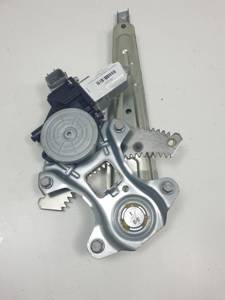 ELEVALUNAS TRASERO IZQUIERDO 82730CV01B NISSAN JUKE (F15) Autodesguaces Alicante