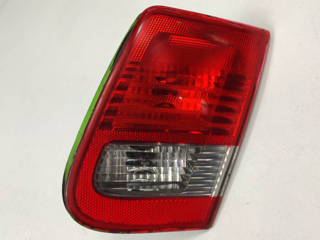 PILOTO TRASERO DERECHO INTERIOR - 25480202 - SAAB - 9-3 BERLINA
