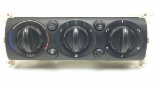 MANDO CALEFACCION / AIRE ACONDICIONADO 64111502215 MINI MINI (R50,R53) Autodesguaces Alicante