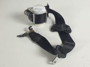 CINTURON SEGURIDAD DELANTERO DERECHO 330598493 BMW SERIE 3 BERLINA (E90) Autodesguaces Alicante