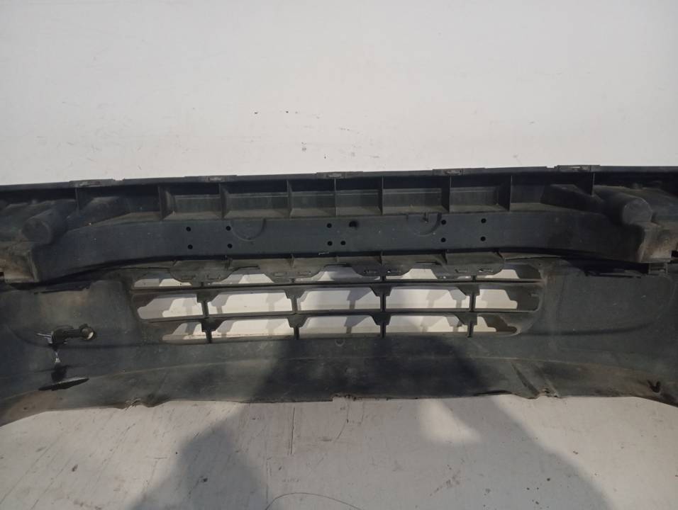 PARAGOLPES DELANTERO