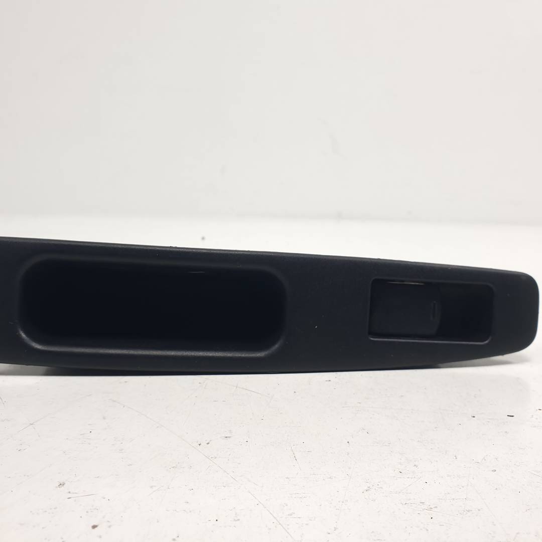 MANDO ELEVALUNAS TRASERO IZQUIERDO - 25411BR00A - NISSAN - QASHQAI (J10)