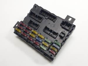 CAJA RELES / FUSIBLES 60679160 ALFA ROMEO 156 SPORTWAGON Autodesguaces Alicante