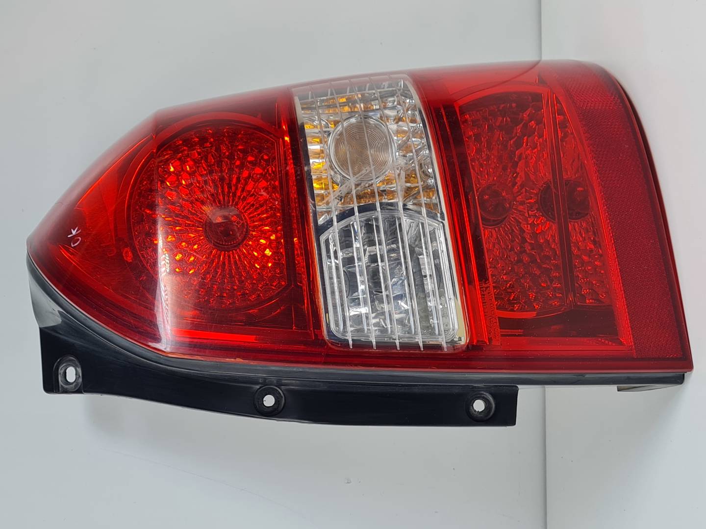 PILOTO TRASERO DERECHO - 924022E010 - HYUNDAI - TUCSON (JM)