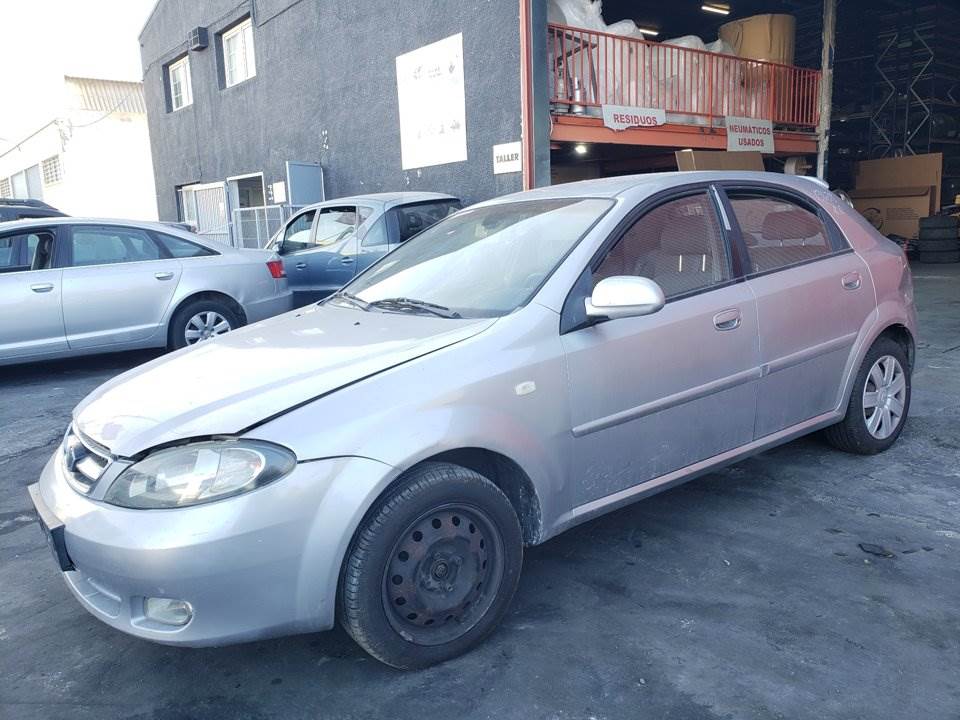 DAEWOO LACETTI (2004 - 2004)