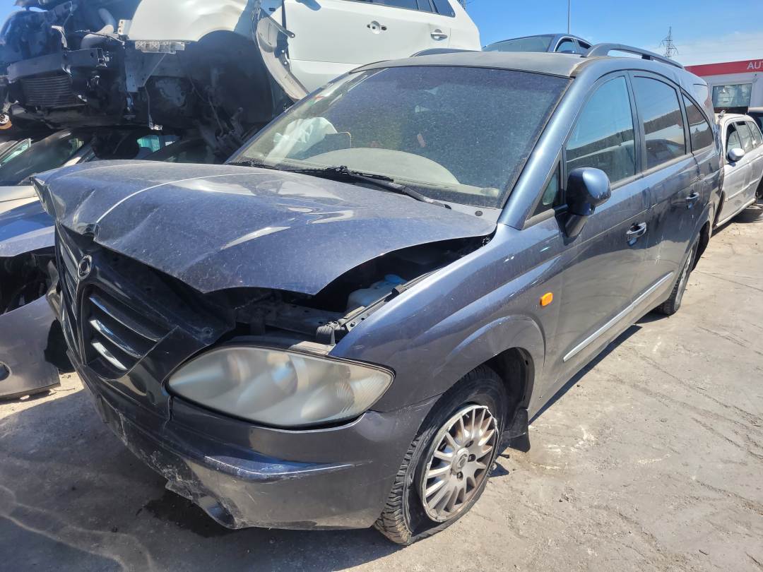 SSANGYONG RODIUS (2004 - 2013)