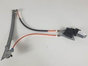 ELEVALUNAS DELANTERO DERECHO 400672T5 CITROEN SAXO Autodesguaces Alicante
