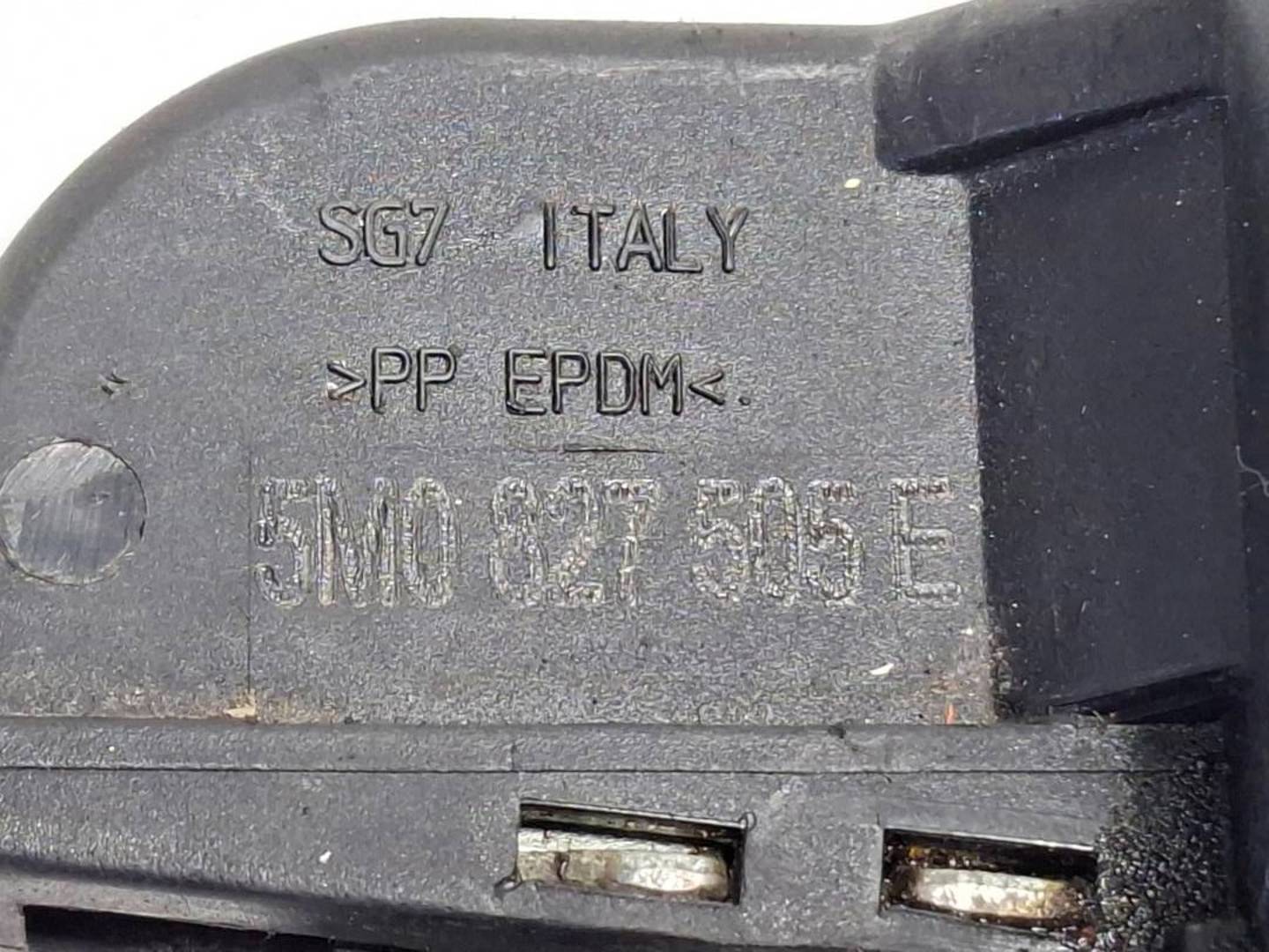 Foto 4 de Cerradura Maletero / Porton Volkswagen Tiguan (5n1) (2007–2011)