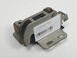 CERRADURA MALETERO / PORTON A9067401135 VOLKSWAGEN CRAFTER CAJA CERRADA Autodesguaces Alicante