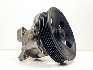 BOMBA DIRECCION 0024568101 MERCEDES CLASE M (W163) Autodesguaces Alicante