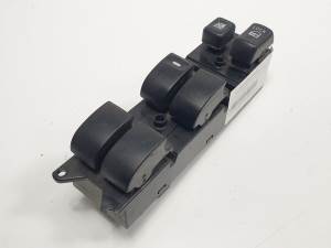 MANDO ELEVALUNAS DELANTERO IZQUIERDO 8908A060 CITROEN C-CROSSER Autodesguaces Alicante