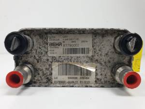 ENFRIADOR ACEITE MOTOR A0995001100 MERCEDES CLASE C (W204) LIM. Autodesguaces Alicante