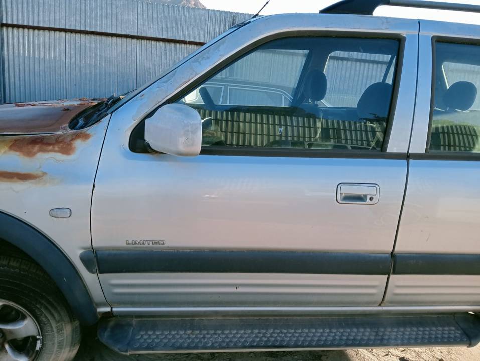 CERRADURA PUERTA DELANTERA IZQUIERDA
