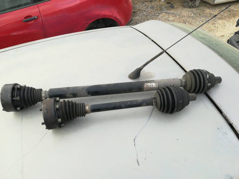 TRANSMISION DELANTERA IZQUIERDA