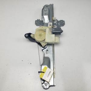 ELEVALUNAS TRASERO DERECHO 82700HV00A NISSAN QASHQAI (J11) Autodesguaces Alicante