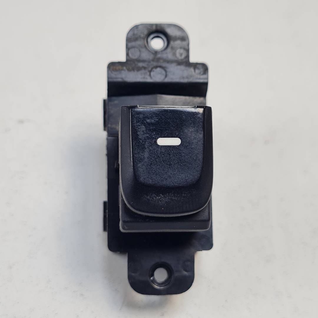 MANDO ELEVALUNAS DELANTERO DERECHO - 299122842 - HYUNDAI - I10 (IA)