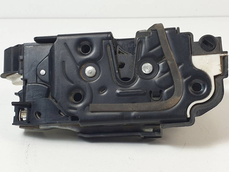 CERRADURA PUERTA DELANTERA DERECHA 5K1837016E SEAT LEON (5F1) Autodesguaces Alicante