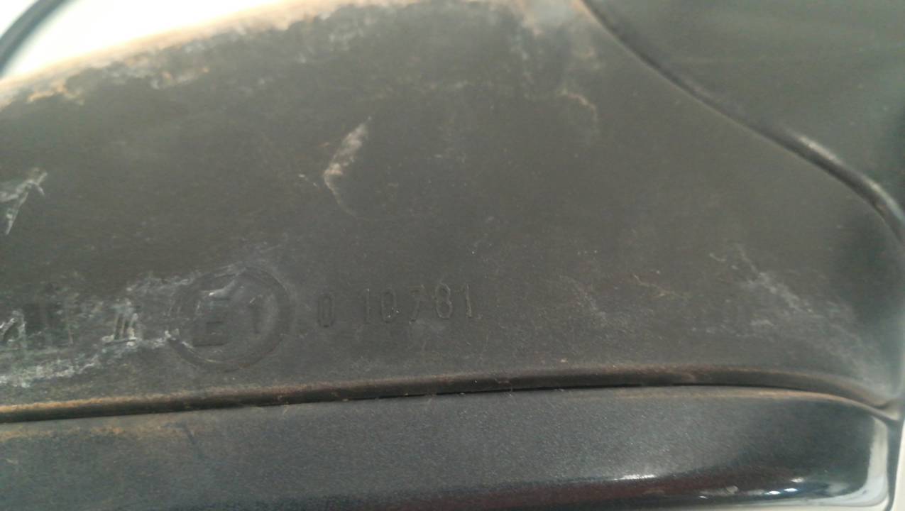 CARCASA RETROVISOR DERECHO