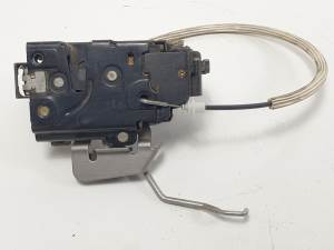CERRADURA PUERTA DELANTERA DERECHA 4B1837016G AUDI A6 BERLINA (4B2) Autodesguaces Alicante