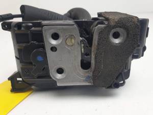 CERRADURA PUERTA TRASERA DERECHA 825000003R RENAULT LAGUNA GRANDTOUR III Autodesguaces Alicante