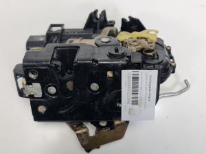 CERRADURA PUERTA TRASERA DERECHA AUDI A6 BERLINA (4B2) Autodesguaces Alicante