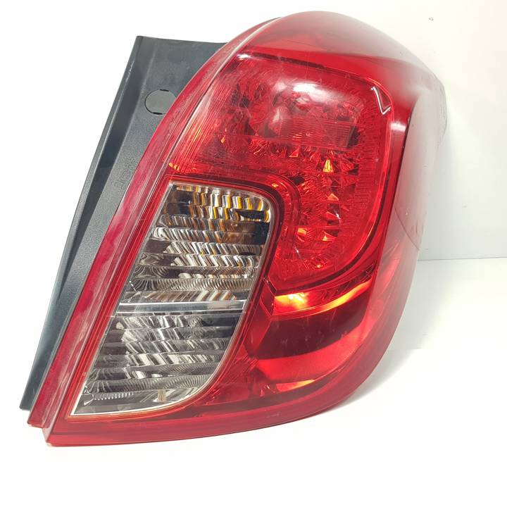 PILOTO TRASERO DERECHO 42435942 OPEL MOKKA (C76) Autodesguaces Alicante