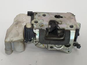 CERRADURA PUERTA TRASERA IZQUIERDA FIAT PUNTO BERLINA (188) Autodesguaces Alicante
