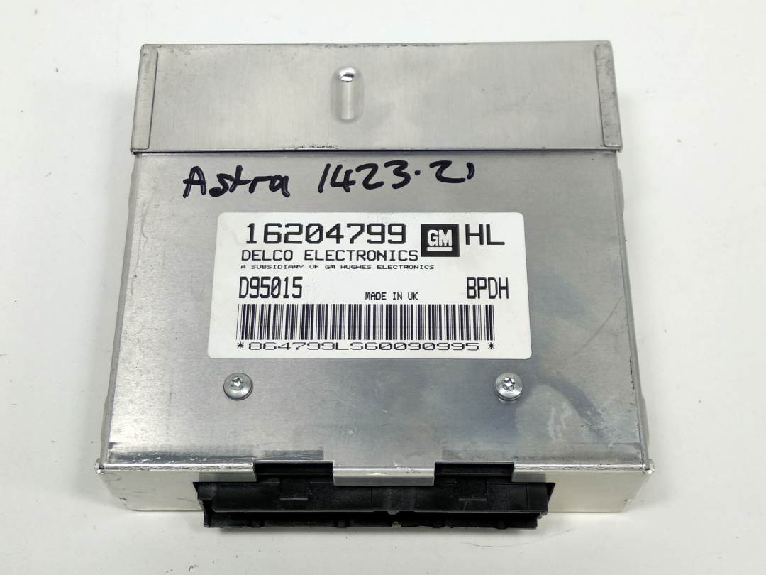 Calculateur moteur - D95015 - OPEL - ASTRA F BERLINA