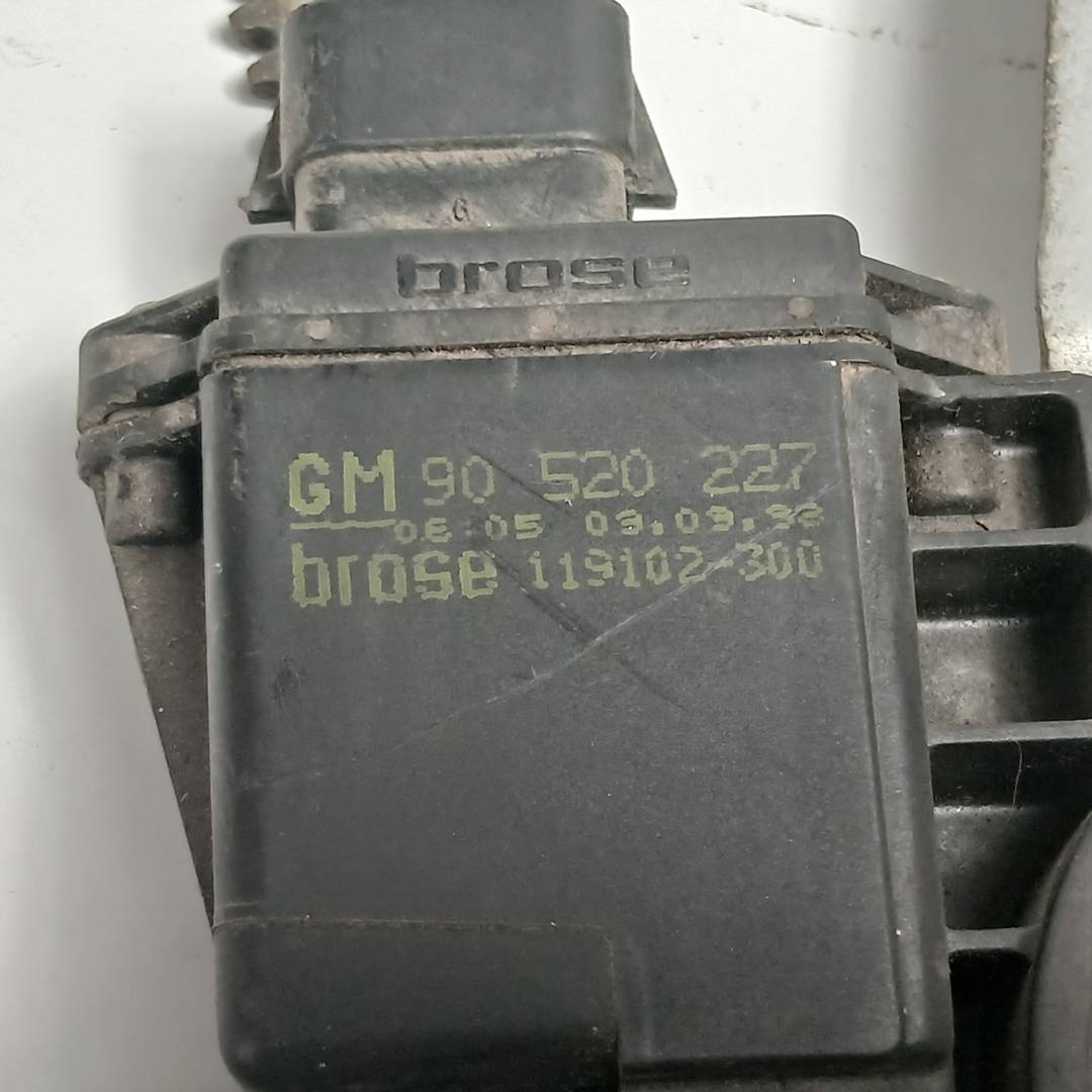 Foto 4 de Elevalunas Delantero Derecho Opel Vectra B Caravan (1996–2002)