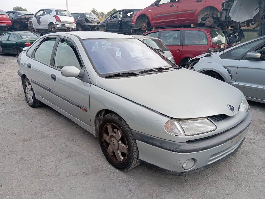RENAULT LAGUNA (B56) (1998 - 2001)