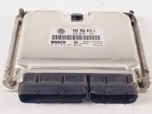 CENTRALITA MOTOR UCE 0281010697 VOLKSWAGEN POLO (9N1) Autodesguaces Alicante