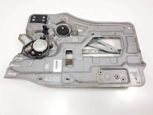 ELEVALUNAS TRASERO DERECHO 9882026200 HYUNDAI SANTA FE (SM) Autodesguaces Alicante