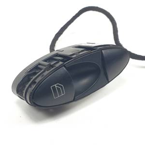 MANDO ELEVALUNAS TRASERO DERECHO A2118219958 MERCEDES CLASE CLS (W219) Autodesguaces Alicante