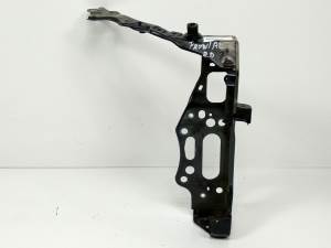 SOPORTE FARO DERECHO LEXUS IS200 (DS2/IS2) Autodesguaces Alicante