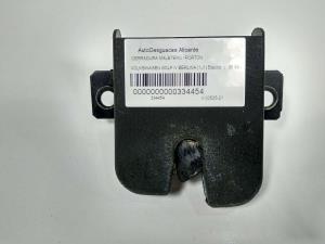 CERRADURA MALETERO / PORTON 1J6827505B VOLKSWAGEN GOLF IV BERLINA (1J1) Autodesguaces Alicante