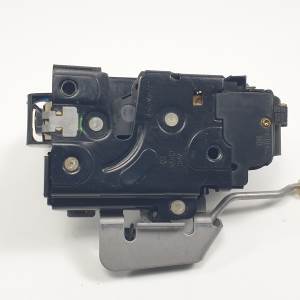 CERRADURA PUERTA DELANTERA DERECHA 4B1837016G AUDI A6 BERLINA (4B2) Autodesguaces Alicante