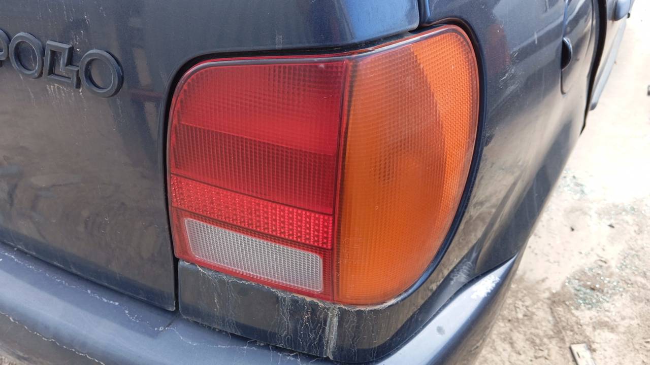 PILOTO TRASERO DERECHO