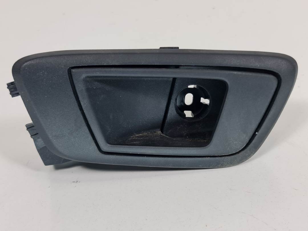 MANETA INTERIOR TRASERA IZQUIERDA - 8A61A22601 - FORD - FIESTA (CB1)