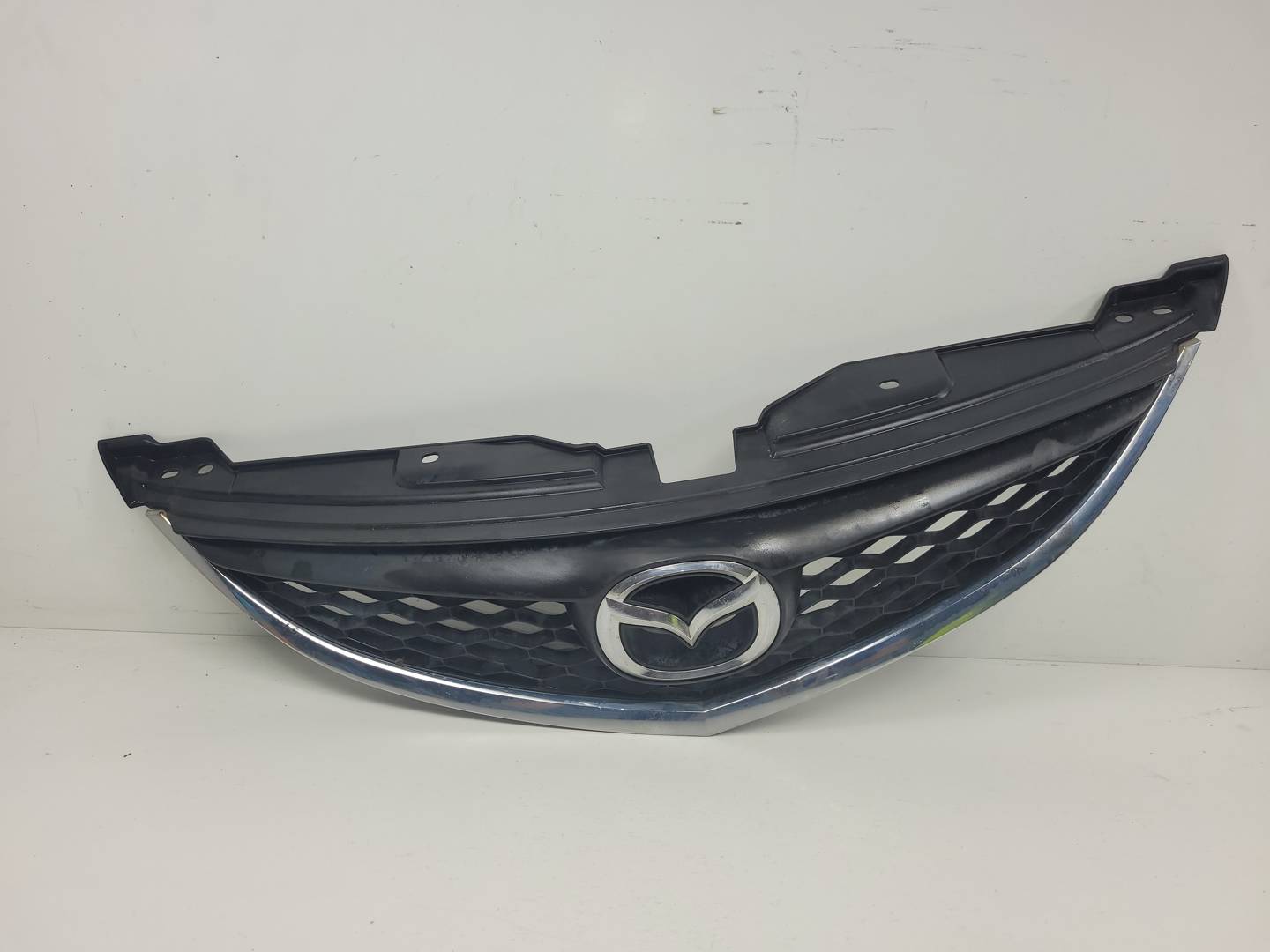 REJILLA DELANTERA - GDK450712 - MAZDA - 6 KOMBI (GH)