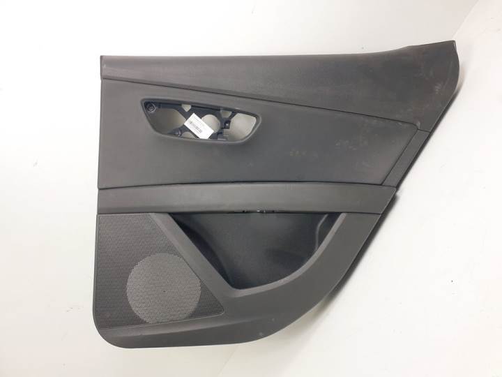 GUARNECIDO PUERTA TRASERA DERECHA 5F4868606 SEAT LEON (5F1) Autodesguaces Alicante