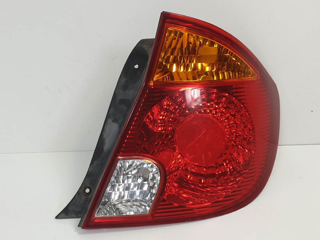 PILOTO TRASERO DERECHO - 92402257 - HYUNDAI - ACCENT (LC)
