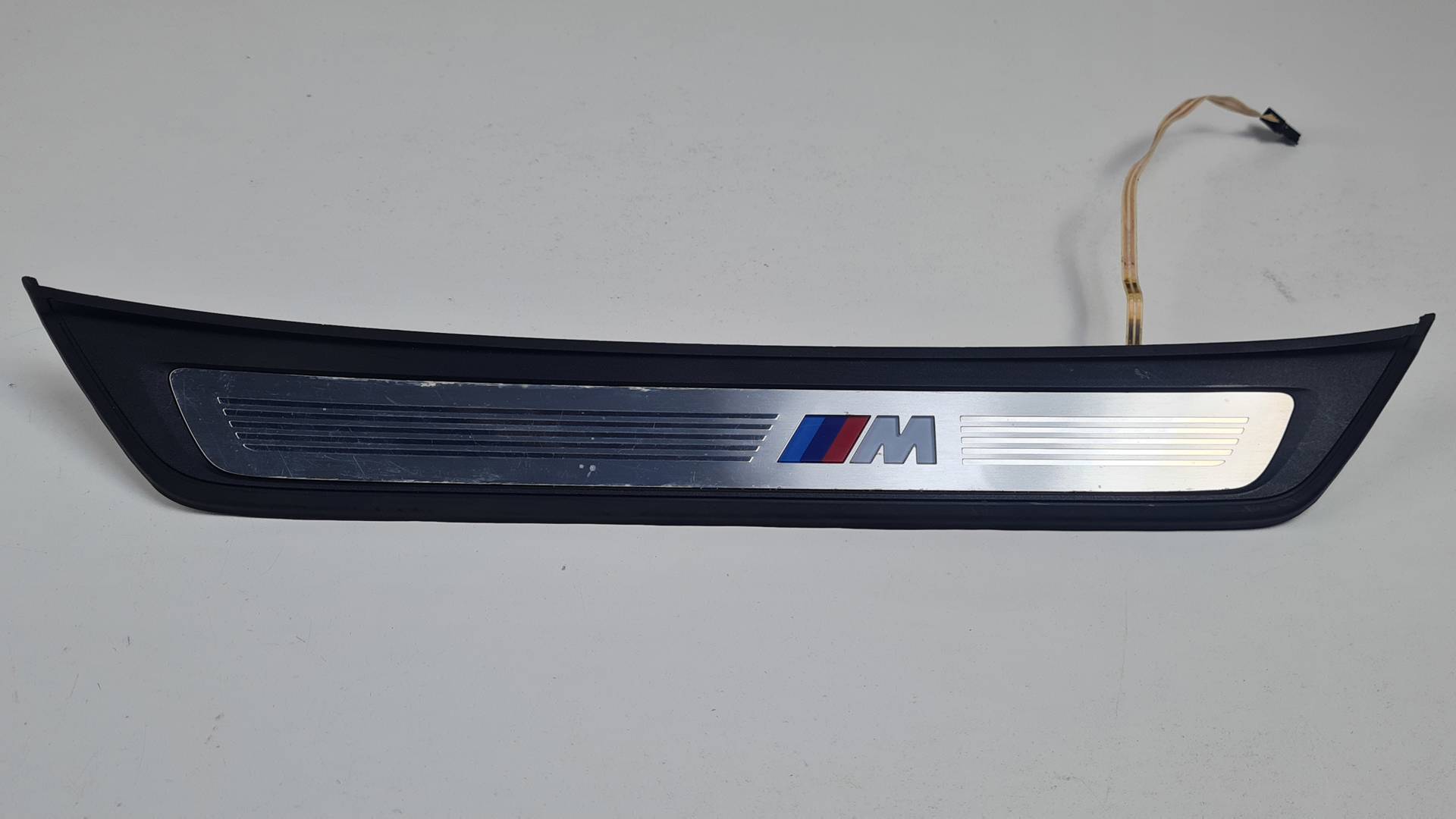 MOLDURAS TRASERAS - 51478065120 - BMW - SERIE 6 GRAN TURISMO (G32)