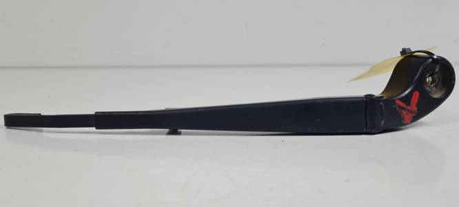 BRAZO LIMPIA TRASERO 303706807601 BMW X5 (E53) Autodesguaces Alicante