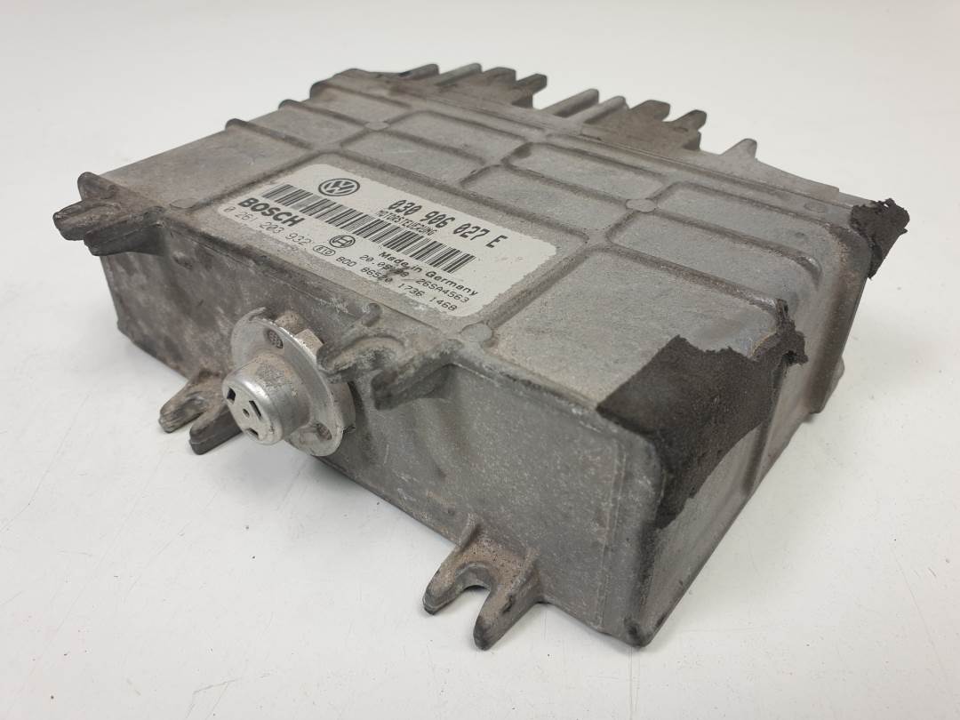 Calculateur moteur - 030906027E - VOLKSWAGEN - POLO BERLINA (6N1)