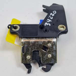 CERRADURA MALETERO / PORTON 8E5827505B AUDI A4 BERLINA (8E) Autodesguaces Alicante