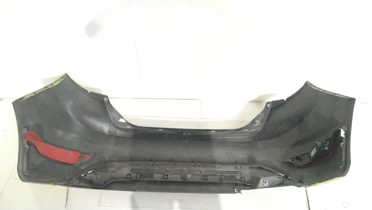 PARAGOLPES TRASERO