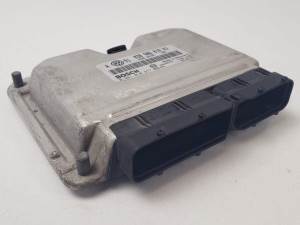 CENTRALITA MOTOR UCE 0281010977 VOLKSWAGEN GOLF IV BERLINA (1J1) Autodesguaces Alicante