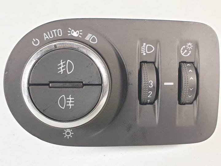 MANDO LUCES 13470446 OPEL CORSA E Autodesguaces Alicante